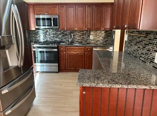 59 W Fenimore St, Valley Stream, NY 11580