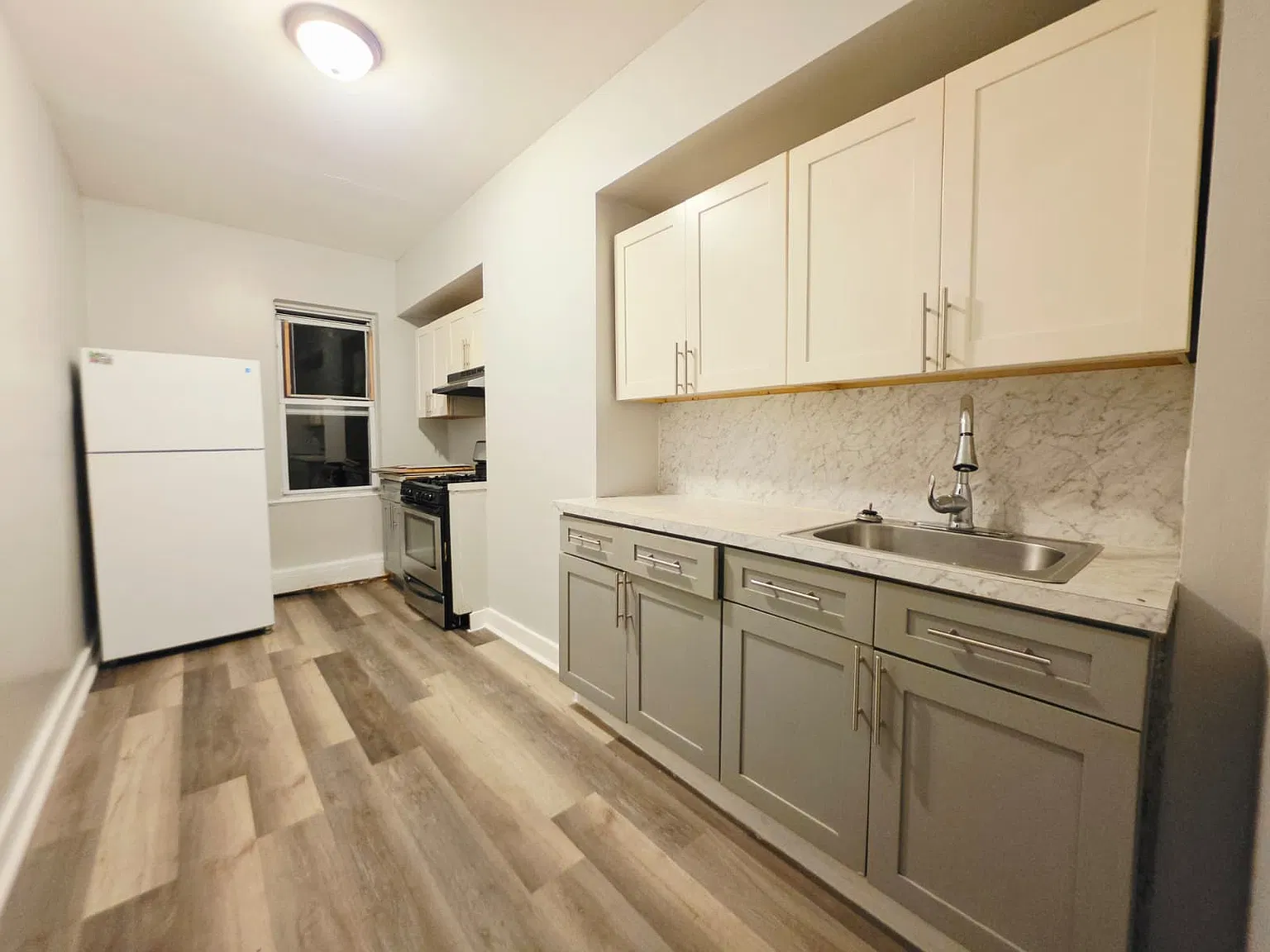 3 bed, 1000 sqft, $2,500 — Photo 1