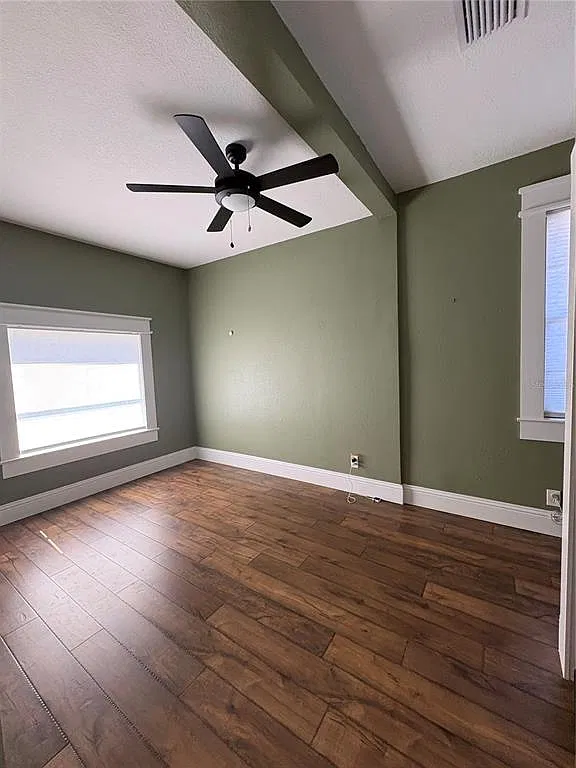 2 bed, 2.0 bath, 1140 sqft, $2,500 — Photo 4