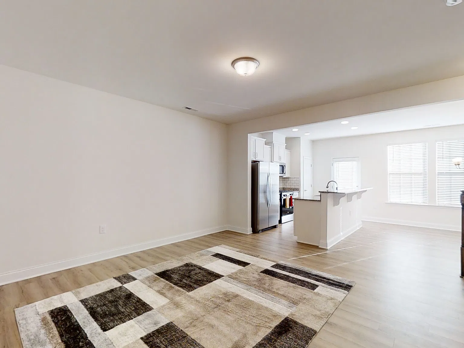 3 bed, 1603 sqft, $1,850 — Photo 4
