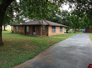 350 S Austin Rd, Eagle Lake, TX 77434