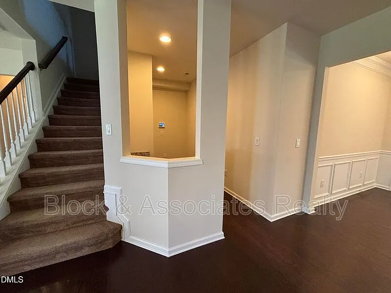 1009 Magnolia Blossom Ln — Photo 34