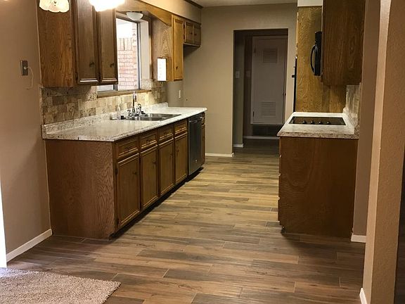 New counter tops and backsplash