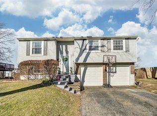 710 W Martindale Rd, Englewood, OH 45322