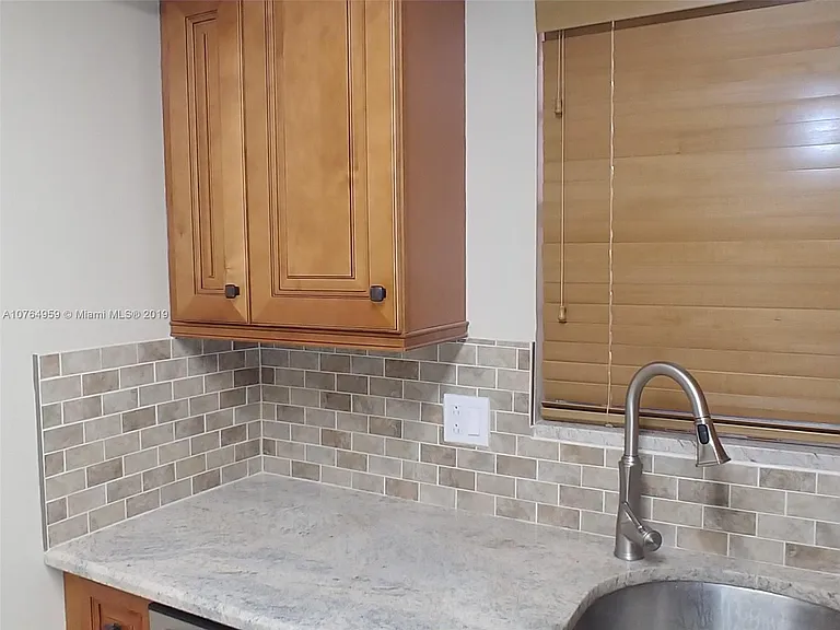660 Tennis Club Dr #101 — Photo 11