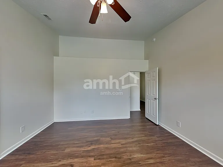 5223 Waterton Lakes Dr — Photo 8