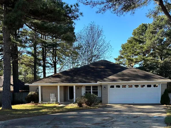 110 Foxcrest Cv, Jacksonville, AR 72076
