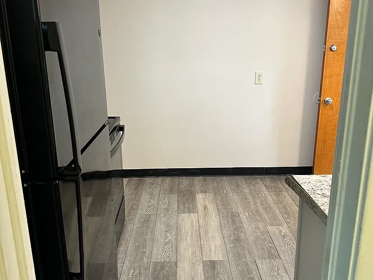 21011 Westway Dr #4 — Photo 9