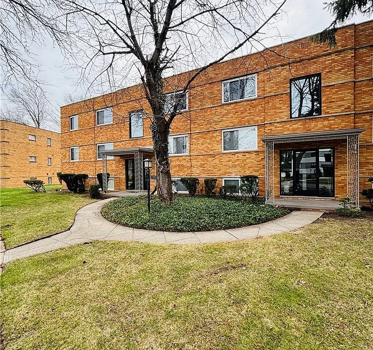 21045 Southbend Cir #3