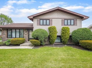 16661 Paxton Ave, Tinley Park, IL