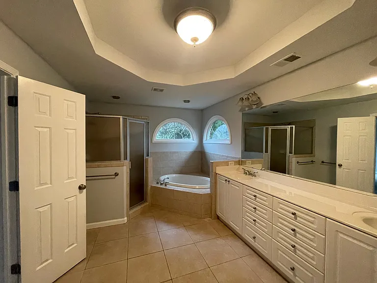 390 Wembley Cir — Photo 20