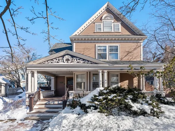 16 Prescott St, Newton, MA 02460