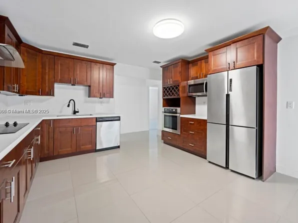 2810 NE 60th St, Fort Lauderdale, FL 33308