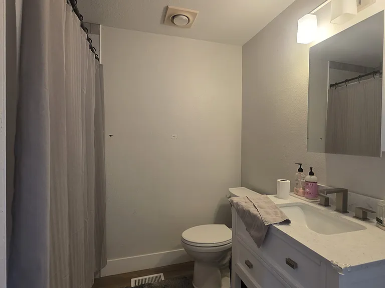 7024 Pierce Dr N — Photo 25