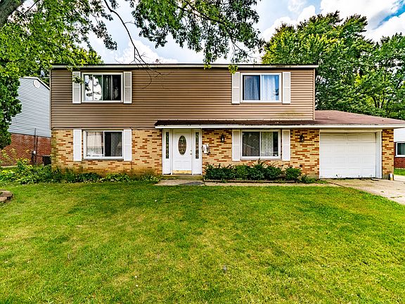 2nd image of 6528 Menlo Way