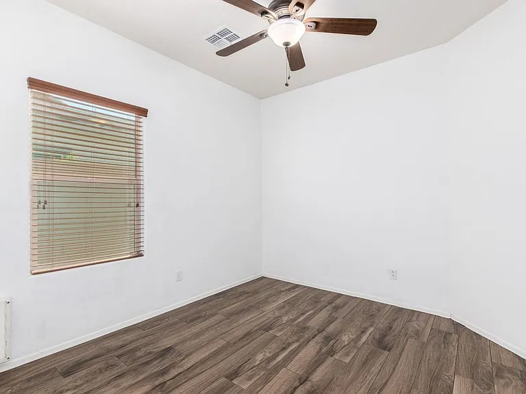 10811 W El Cortez Pl — Photo 13