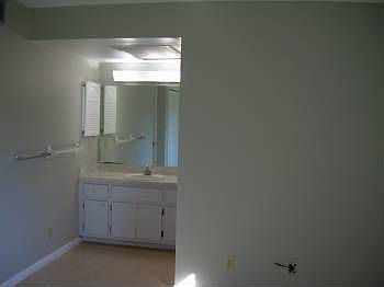 4th image of 11A Bobolink Ct