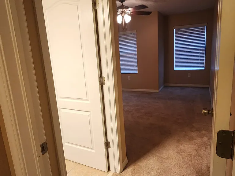 372 Carina Cir — Photo 8