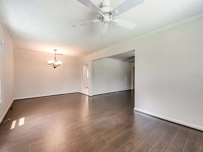 438 Daniel St — Photo 7