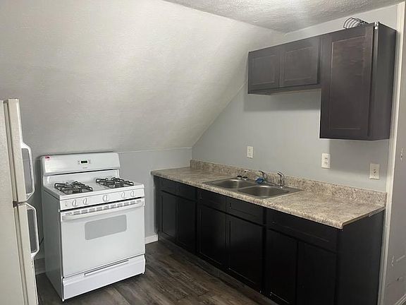 2nd image of 3800 Buechner Ave #2