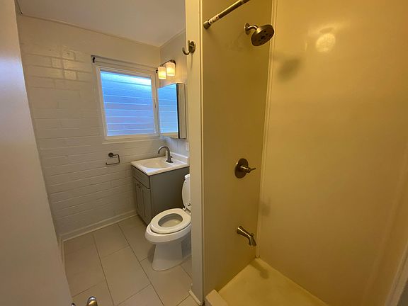 5th image of 120 Kihapai St APT 1