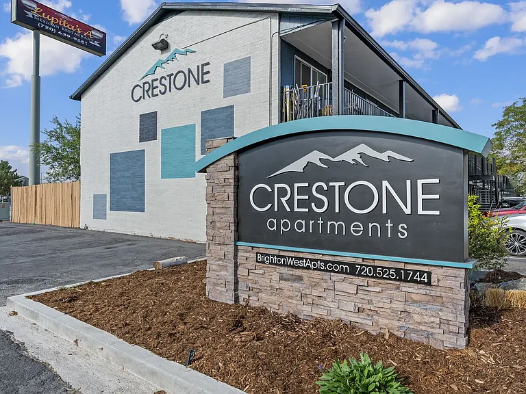 Crestone Apartments — Photo 12