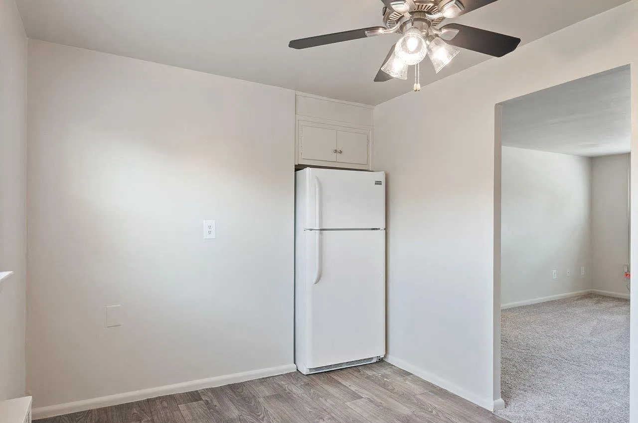 Wedgewood Hills Apartment Homes — Photo 3