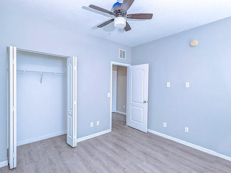 2281 Betsy Ross Ln — Photo 11