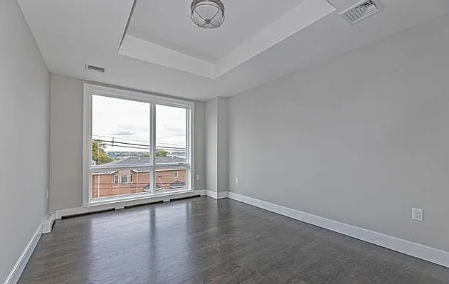 126 Roff Ave #2 — Photo 6