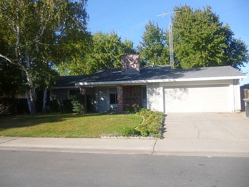 2nd image of 9973 Meadow Oak Cir