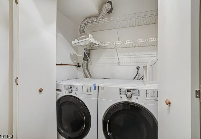 7 Sussex Ct — Photo 26