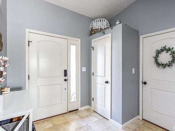 4th image of 5420 Wilmington Cir