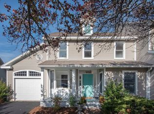 3 Van Winkle Rd, Hudson, NY 12534