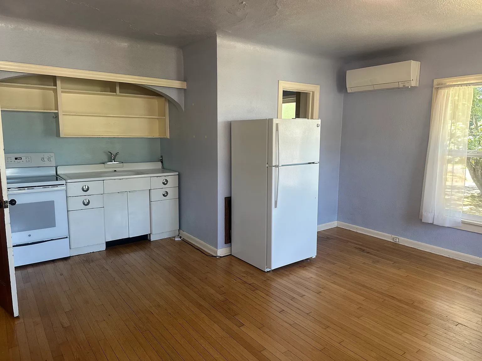 1 bed, $1,100 — Photo 3