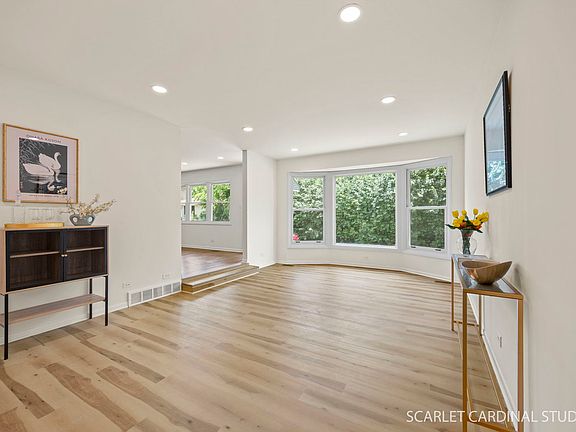 5th image of 1110 S Fernandez Ave