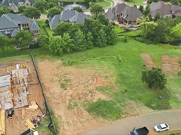 4th image of 2628 Magnolia Cir
