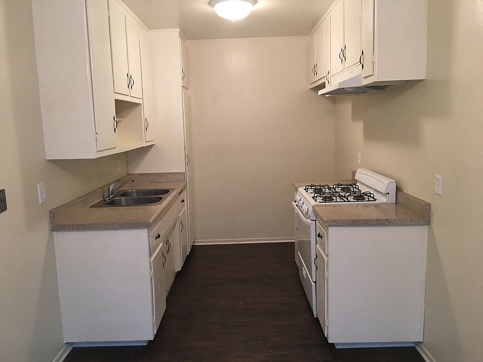 2nd image of 3100 Quartz Ln APT 4