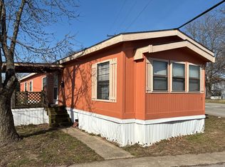 2 Iris Ln #I02, Belton, MO 64012