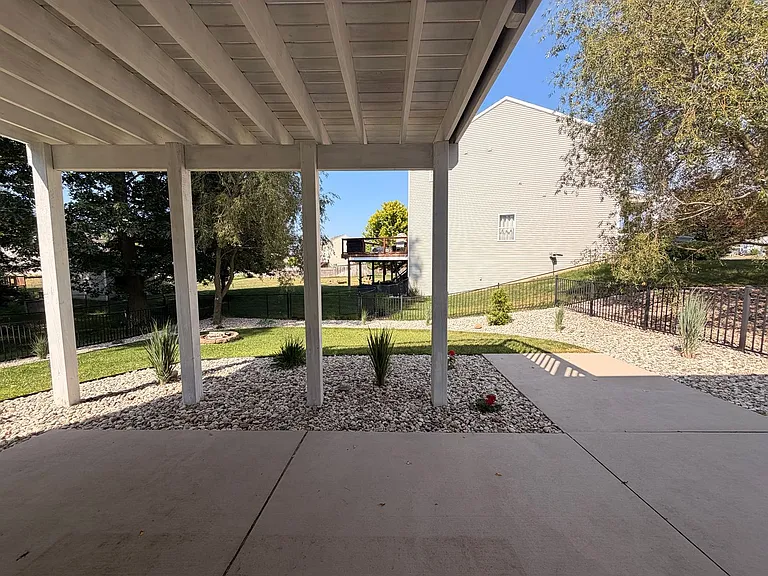 1627 Hamlet Dr SE — Photo 38