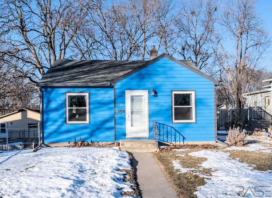 1221 N Dakota Ave, Sioux Falls, SD 57104 Zillow