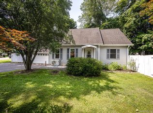 2 Putnam Park Rd, Bethel, CT 06801