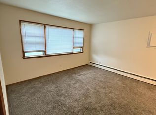 990 Lynde Dr NE APT 202, Minneapolis, MN 55432