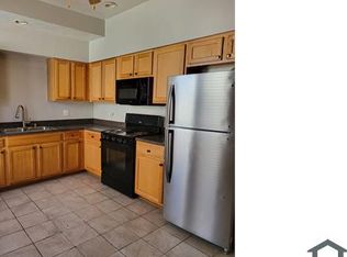 207 3rd Ave, Joliet, IL 60433