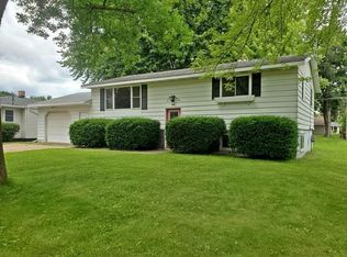 302 W Roberts St, Spencer, WI 54479