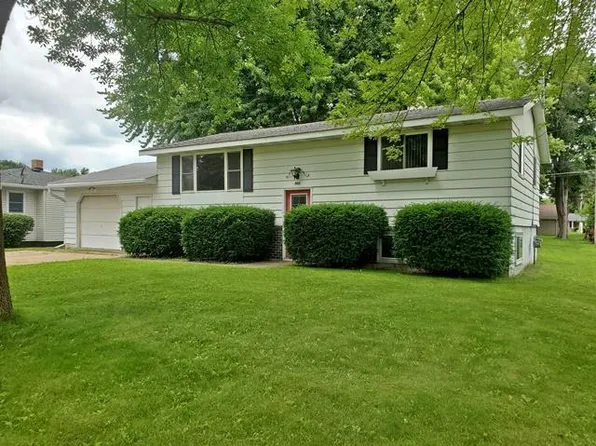 302 W ROBERTS STREET, Spencer, WI 54479