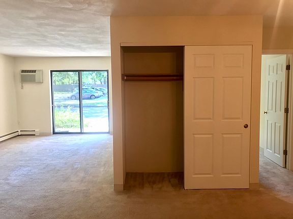 2nd image of 59 Farwell St #11