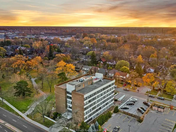 2144 Pelissier St #602, Windsor, ON N8X 1N4