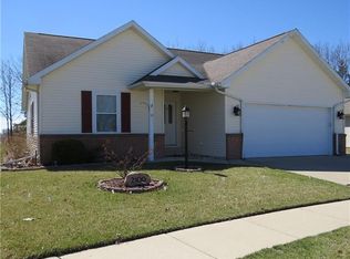 2100 Redbud Ln, Delta, OH 43515