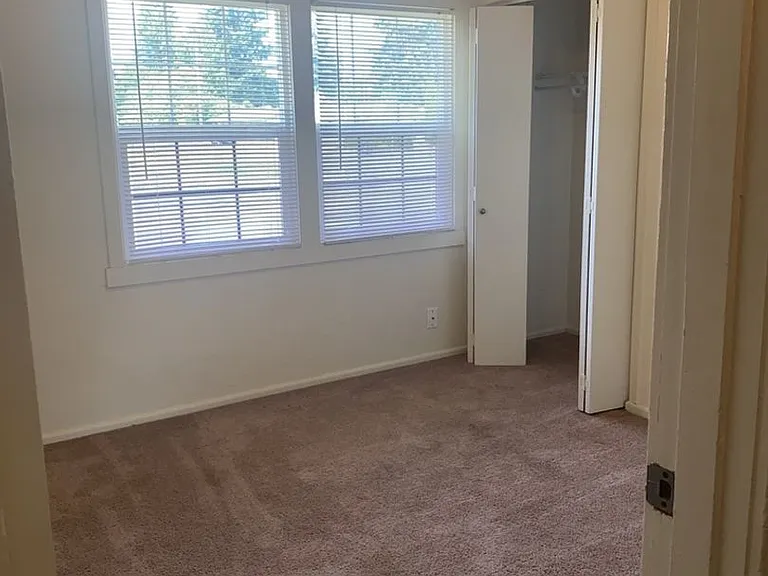 2811 Grand Blvd — Photo 14