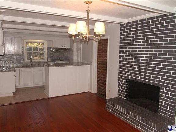 5th image of 103 Wildwood Dr